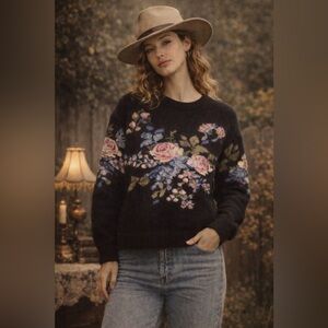 Vintage knit floral sweater, size M (no tags)